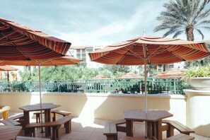 Outdoor dining - 2 Bedroom Condo at Orange Lake-River Island - Spacious & Family Friendly (Orlando)