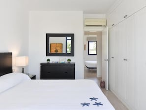 3 habitaciones, escritorio y internet 