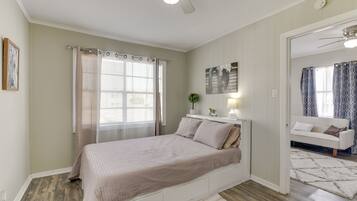 1 dormitorio, tabla de planchar con plancha, Internet y ropa de cama