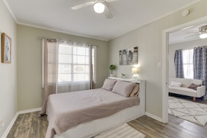 1 bedroom, iron/ironing board, internet, bed sheets