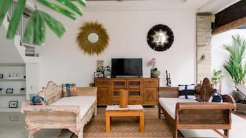 AR Two Bedroom with Private Pool | Living area | Flat-screen TV