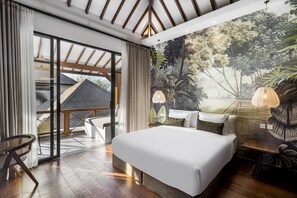 Villa Deluxe, 4 chambres, piscine privée, vue sur la piscine | 4 chambres, literie de qualité, coffre-fort, bureau