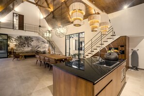 Villa Deluxe, 4 chambres, piscine privée, vue piscine | Cuisine privée