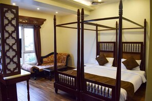 Executive Room, River View | Soundproofing, free WiFi