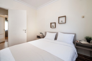 5 bedrooms, iron/ironing board, travel crib, free WiFi - Houseloft Horizon Seaview (Thessaloniki)