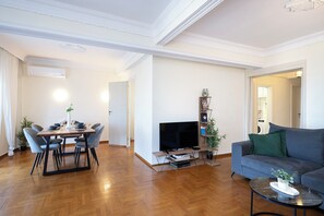 Smart TV - Houseloft Horizon Seaview (Thessaloniki)
