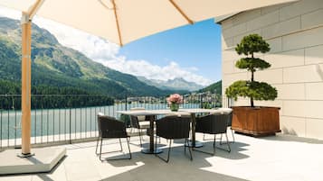 Grace Terrace Suite | Hiên