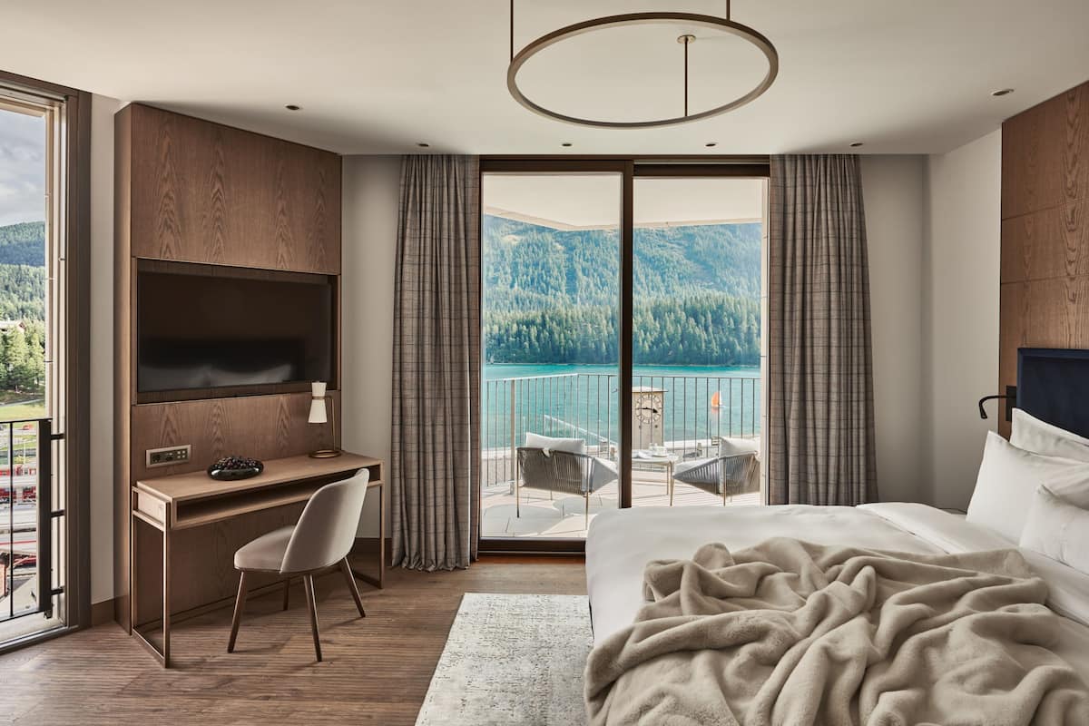 Grace Deluxe Junior Suite | Frette Italian sheets, premium bedding, down comforters