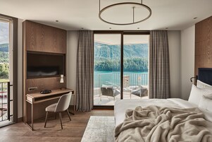 Grace Deluxe Junior Suite | Frette Italian sheets, premium bedding, down comforters, free minibar