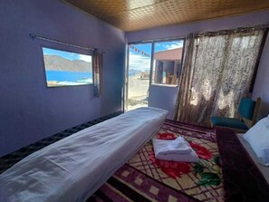 1 bedroom, bed sheets - Native Retreat Cottage Pangong Ladakh UT (Leh)