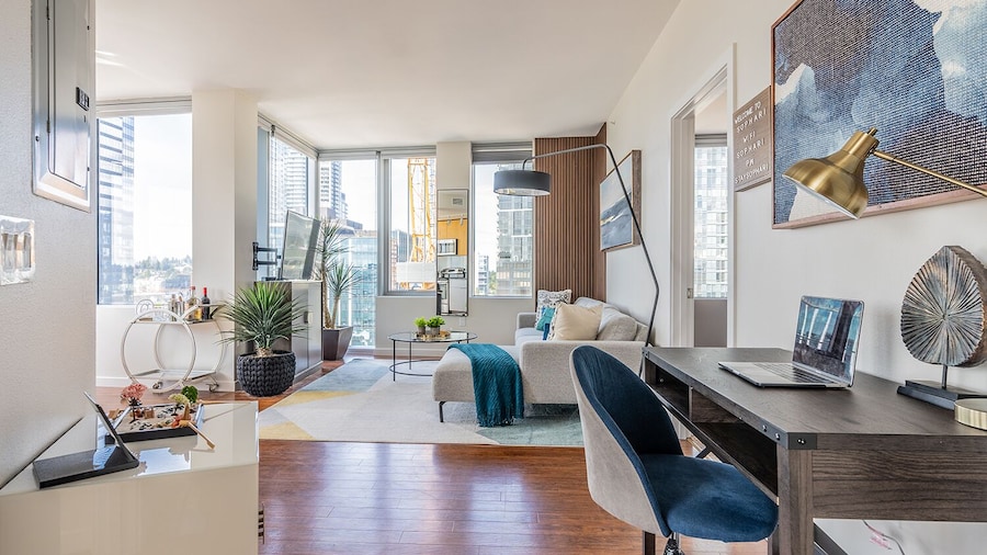 Sophari Towers: Bellevue Apartments