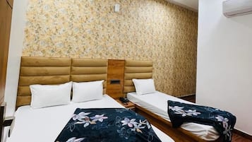 Habitació triple Deluxe | 1 dormitori i wifi gratuïta