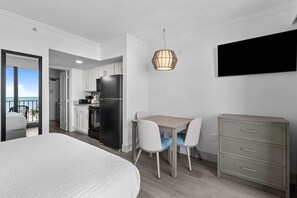 2 bedrooms, WiFi, bed sheets - Sun and Sand Oceanfront Junior Suite 3rd Floor (Myrtle Beach)