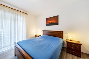 3 bedrooms, free WiFi, bed sheets - Apartment 'Casa Da Rin Giulia' with Mountain View, Private Terrace and Wi-Fi (Auronzo di Cadore)