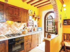 Køleskab, ovn, kogeplade, opvaskemaskine