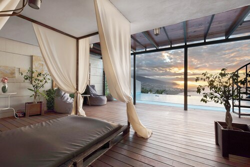 Ferienhaus "Villa Horizonte" mit Meerblick, Privatem Pool und WLAN