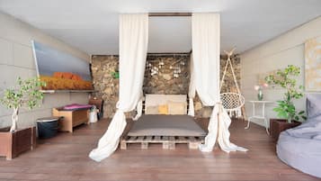 4 slaapkamers, een strijkplank/strijkijzer, gratis wifi, beddengoed