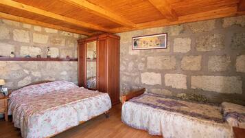 1 soverom, strykejern/-brett, wi-fi (inkludert) og sengetøy