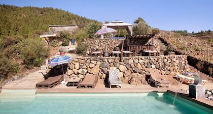 Vacation Home "El Cazador 2" with Sea View, Shared Pool & Wi-Fi