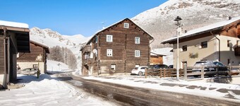 Apartment 'Casa Canton' with Mountain View, Shared Garden and Wi-Fi