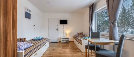 1 chambre, lit parapluie, Wi-Fi, draps fournis