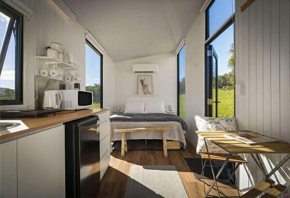 Fridge, microwave, stovetop, toaster