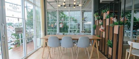Free daily local cuisine breakfast