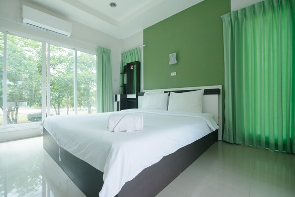 Interior detail - Reuan Chom Dao Resort (Chom Bueng)