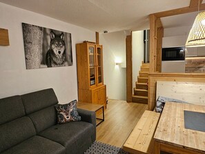 TV - Stunning Apartment 6 Pers, Center, Balcony (Avoriaz)