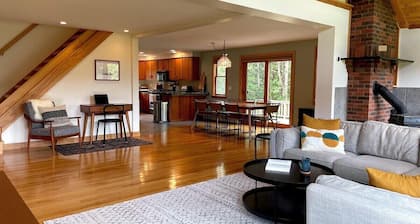 Beautiful Family Home Central to Mad River Valley