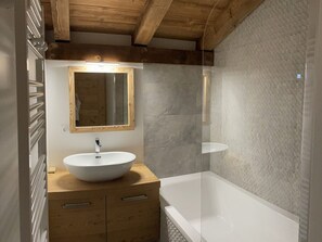Haartrockner, Toilettenpapier