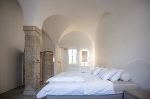 经典客房 | 高档床上用品、加厚床垫、隔音、免费 WiFi