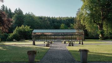 Espace mariage en plein air