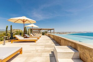 Pool - Panoramic Ocean View • Hot Tub • Balcony • WiFi (San José del Cabo)