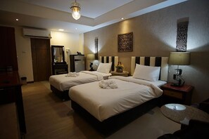 Superior Twin Room, 2 Single Beds | Desk, rollaway beds, free WiFi, bed sheets - KIM HOTEL AT BANGPLONG (Samut Prakan)