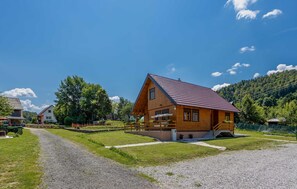Exterior - Cozy home in Sunger with WiFi (Sunger)