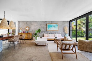 Living area - Ohana Bungalow by Betterplace  (Canggu)