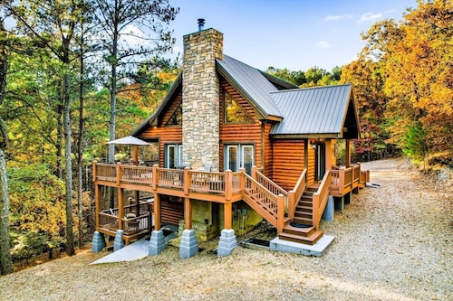 New! Creekside Cabin w/ Spa + Views, Sleeps 12!