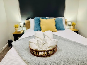 4 bedrooms, iron/ironing board, travel cot, WiFi