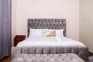 Executive Apartment | 2 bedrooms, free WiFi, bed sheets - Isomer Comfort Homes (Nakuru)