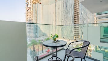 Deluxe Apartment | Terrace/patio