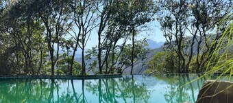 Auranya Hotel And Resort