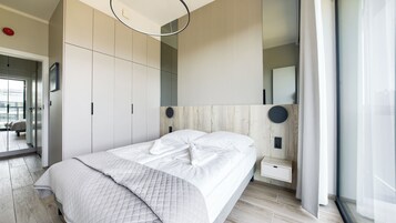 Apartamento (117L/ A73) | 1 dormitorio y espacio para trabajar con un portátil