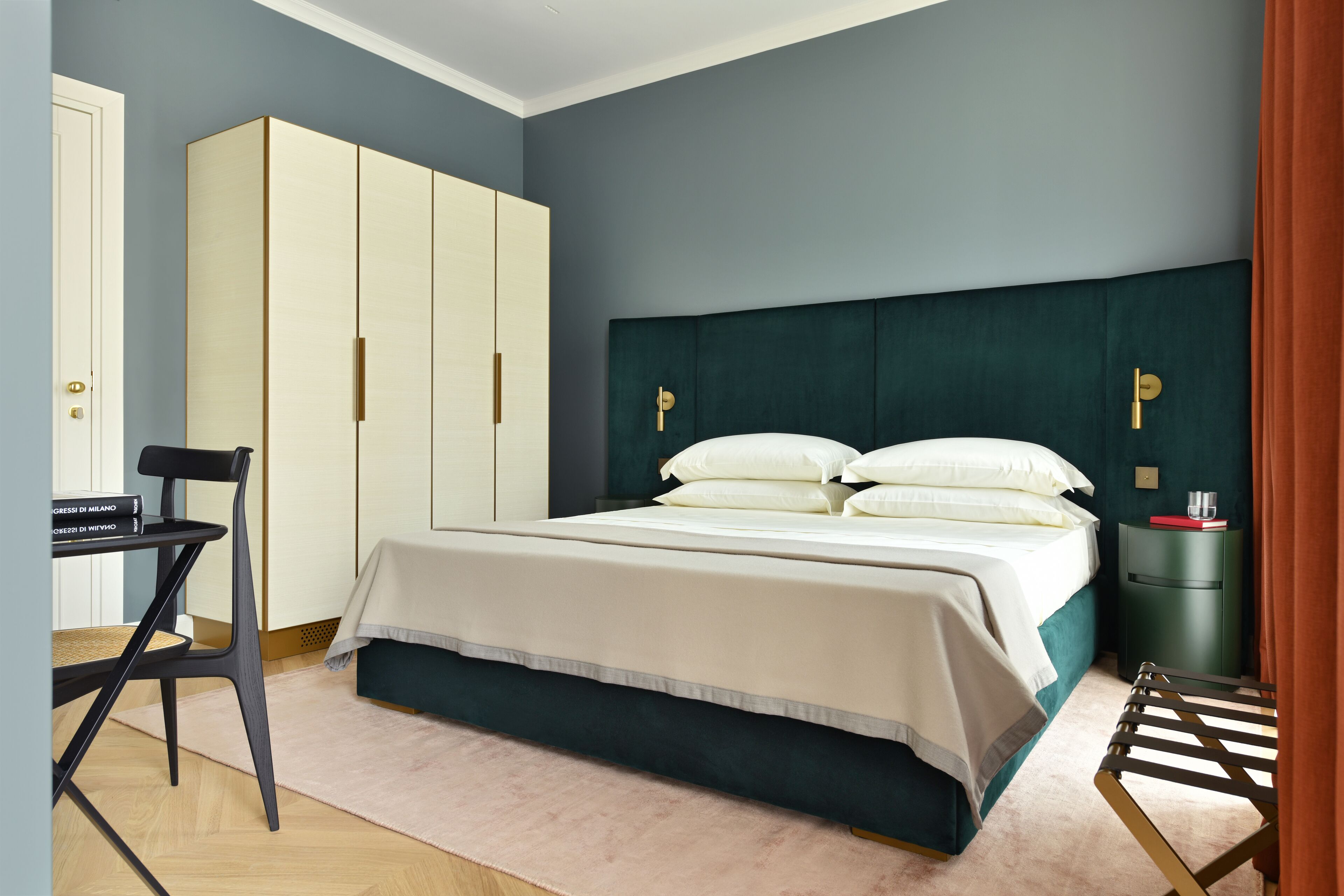 Kamar Deluks, 1 Tempat Tidur King | 1 kamar tidur, selimut bulu angsa, brankas, dan didekorasi berbeda-beda