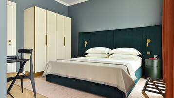 Kamar Deluks, 1 Tempat Tidur King | 1 kamar tidur, selimut bulu angsa, brankas, dan didekorasi berbeda-beda