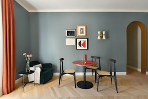 Junior Suite | 1 bedroom, down comforters, in-room safe, individually decorated - Casa Brivio (Milan)