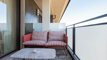 Comfort Room | Terrace/patio