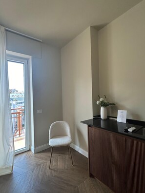 Economy Room