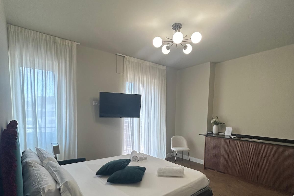 Economy Room | 1 bedroom, desk, free WiFi, bed sheets