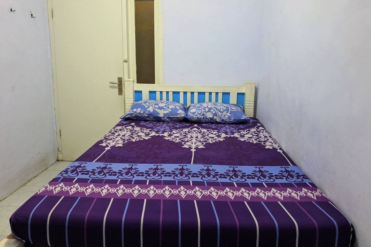 Economy Double Room | Free WiFi